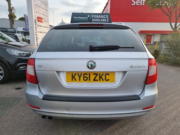 Used Skoda Superb 2011 for sale - 76194420: Photo 6