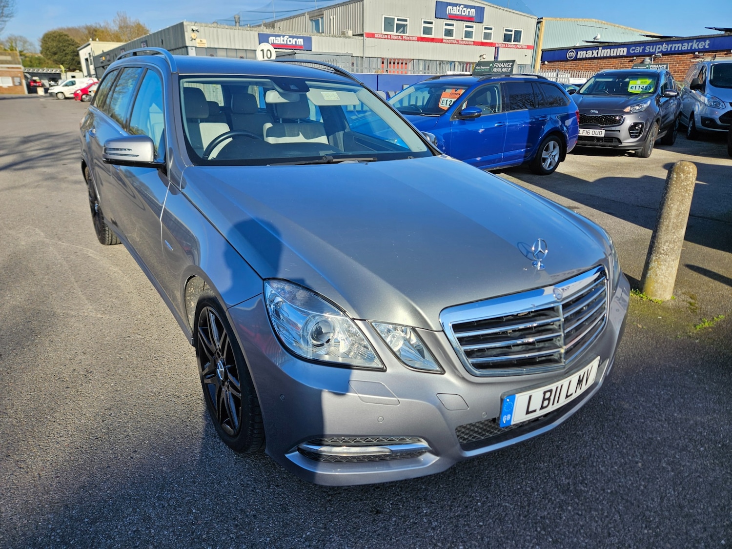Used Mercedes-Benz E Class 2011 for sale - 77718079: Photo 4