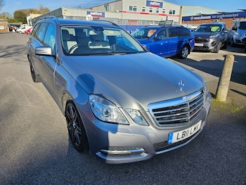 Used Mercedes-Benz E Class 2011 for sale - 77718079: Photo