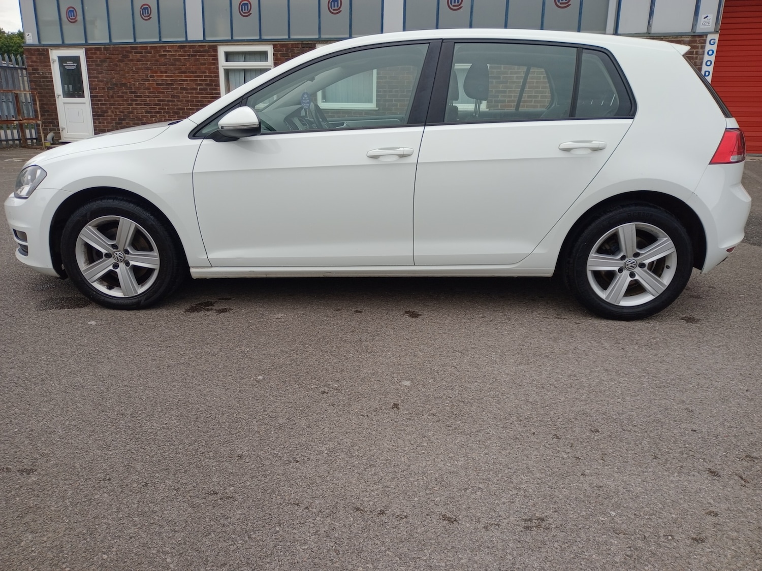 Used Volkswagen Golf 2015 for sale - 76722062: Photo 14