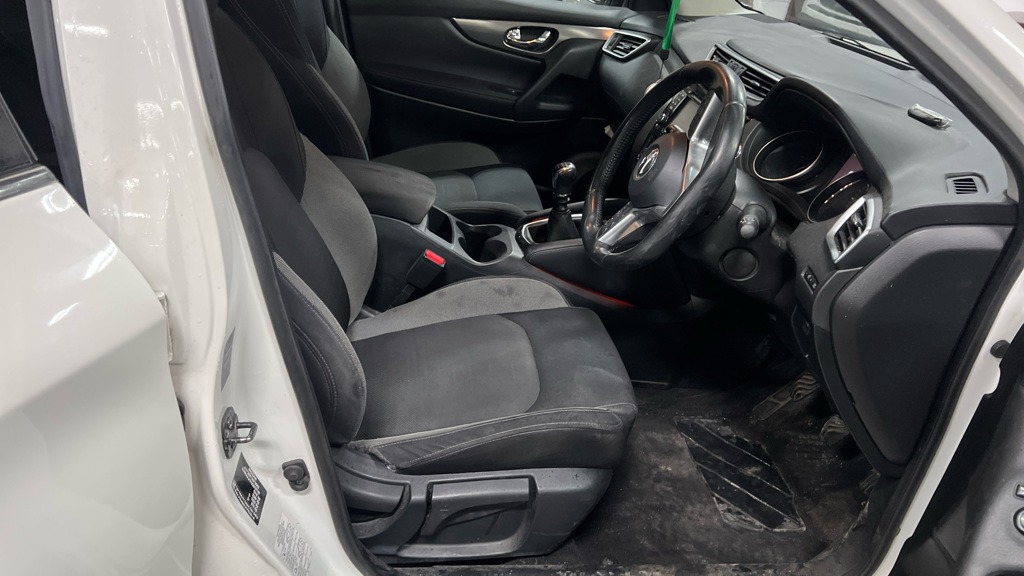 Used Nissan Qashqai 2017 for sale - 77460821: Photo 3