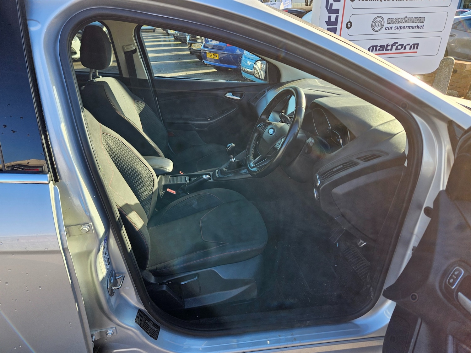 Used Ford Focus 2015 for sale - 76650452: Photo 3