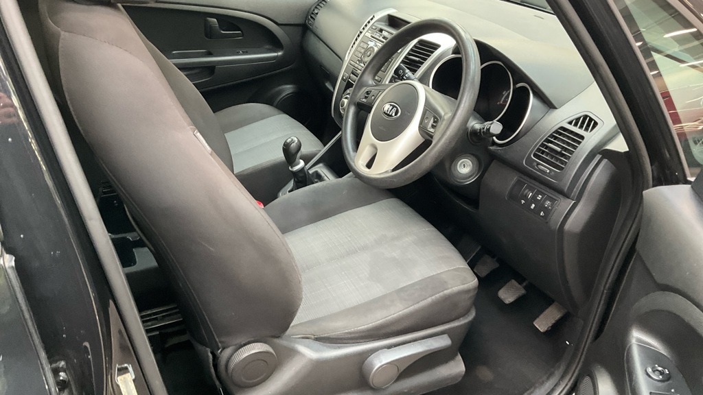 Used Kia Venga 2014 for sale - 76381962: Photo 3