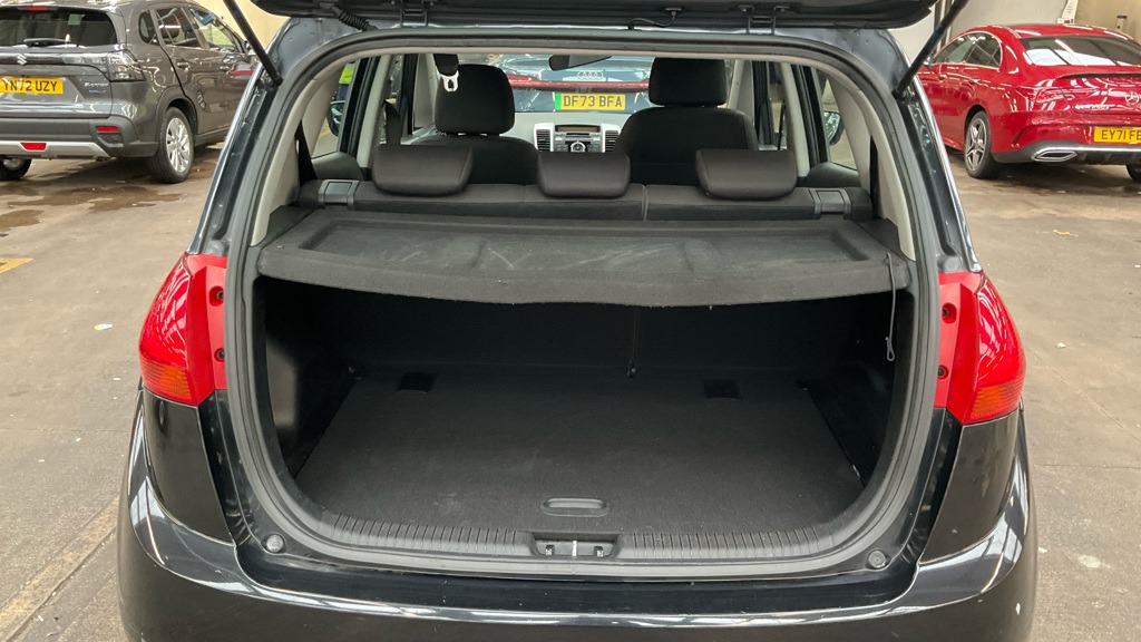 Used Kia Venga 2014 for sale - 76381962: Photo 9