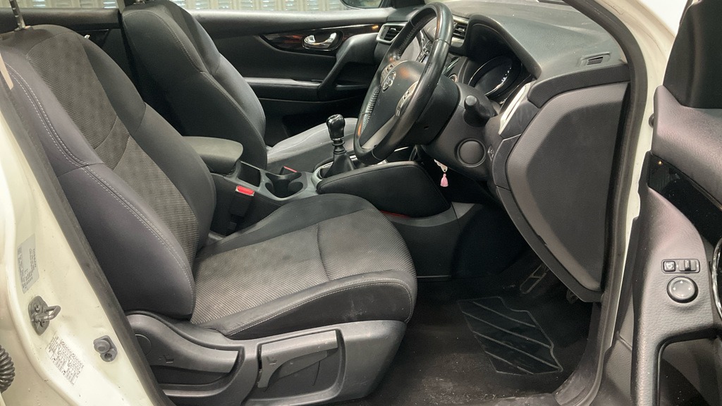 Used Nissan Qashqai 2014 for sale - 77555255: Photo 3