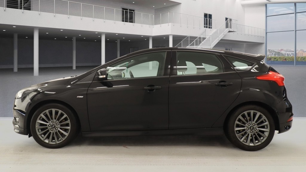 Used Ford Focus 2017 for sale - 77179821: Photo 10