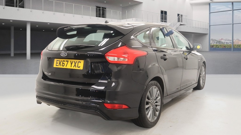 Used Ford Focus 2017 for sale - 77179821: Photo 2