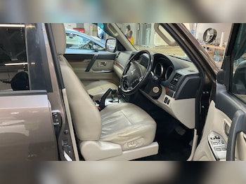 Used Mitsubishi Shogun 2014 for sale - 76777382: Photo