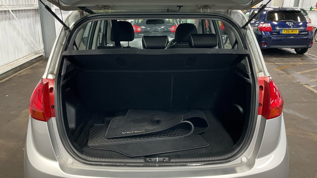 Used Kia Venga 2014 for sale - 76791489: Photo 8