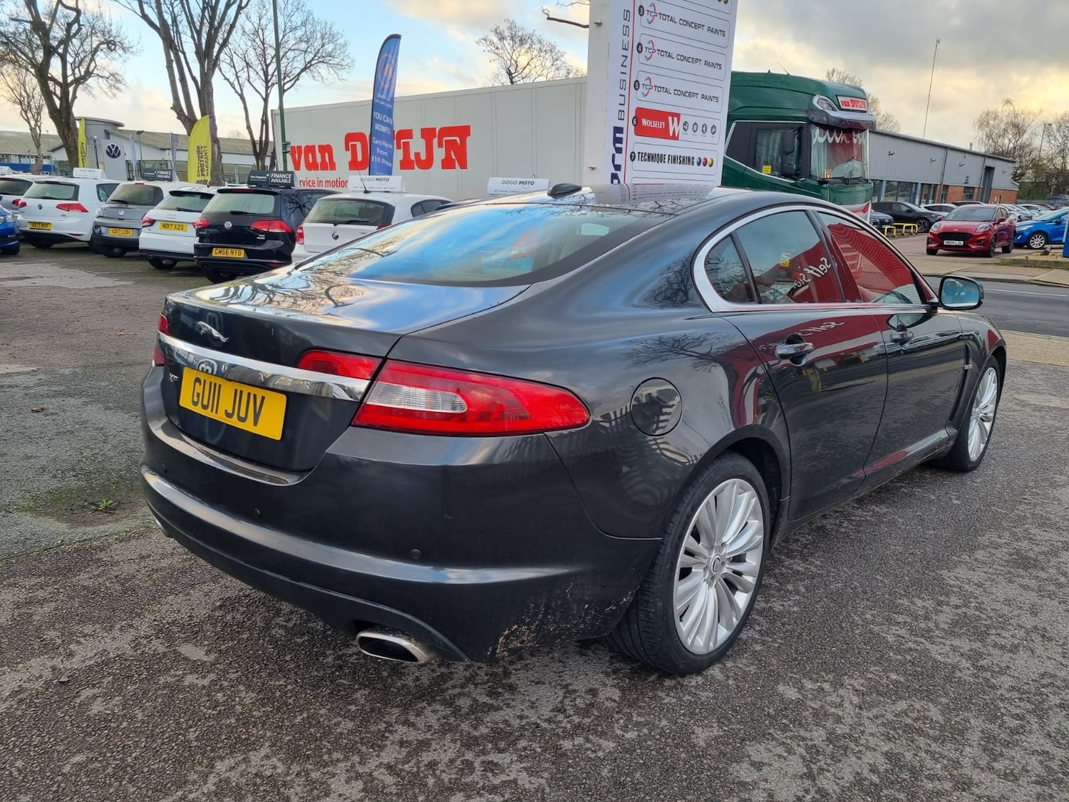 Used Jaguar XF 2011 for sale - 77024354: Photo 2