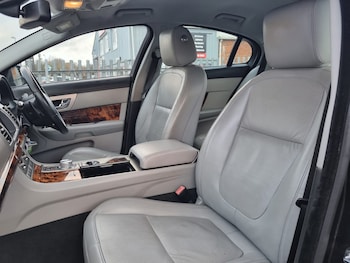 Used Jaguar XF 2011 for sale - 77024354: Photo