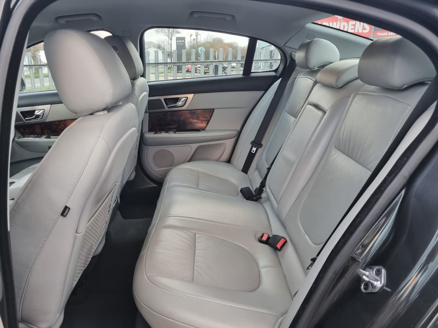 Used Jaguar XF 2011 for sale - 77024354: Photo 7