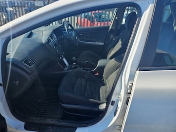 Used Kia Ceed 2014 for sale - 79367512: Photo