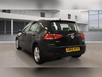 Used Volkswagen Golf 2017 for sale - 76428665: Photo