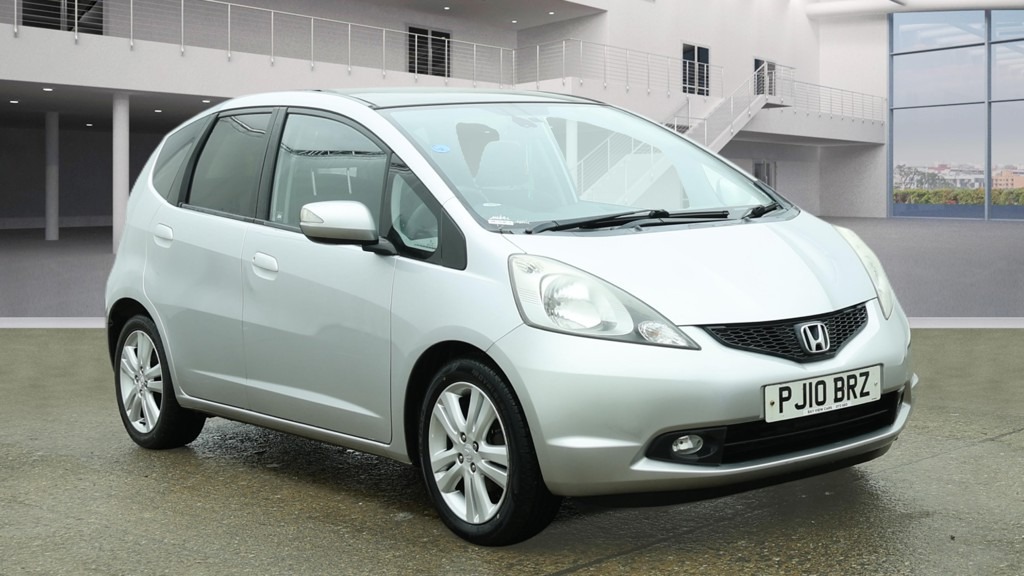 Used Honda Jazz 2010 for sale - 77688240: Photo 4