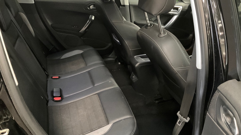 Used Peugeot 2008 2014 for sale - 76722056: Photo 6