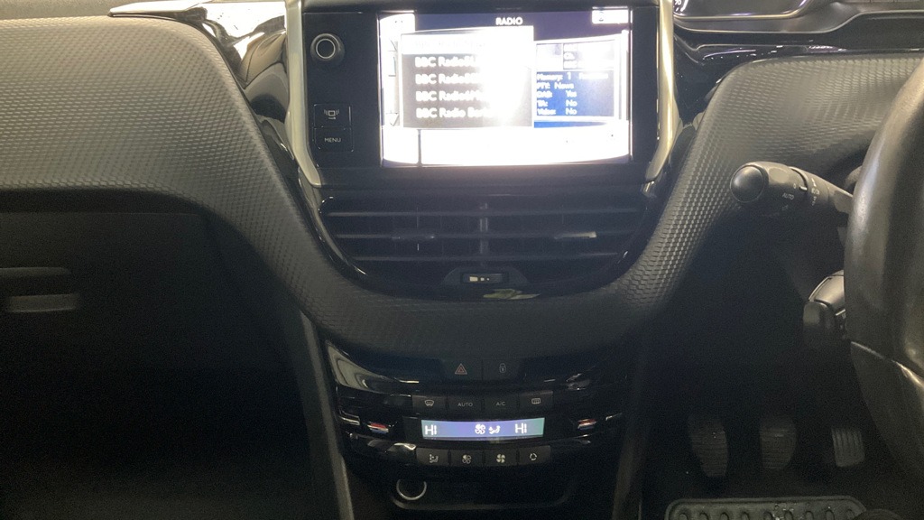 Used Peugeot 2008 2014 for sale - 76722056: Photo 8