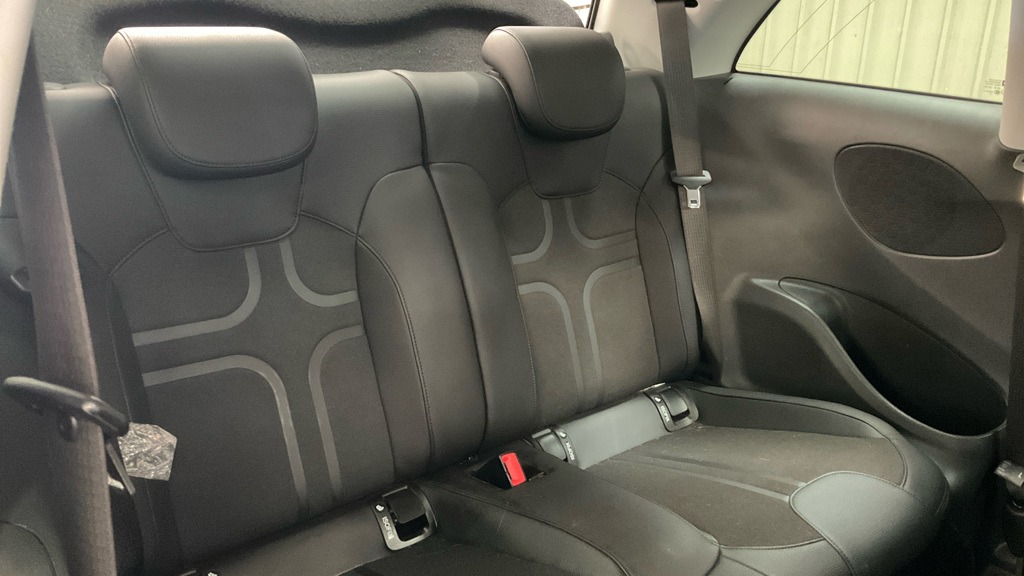 Used Vauxhall ADAM 2017 for sale - 76037885: Photo 6