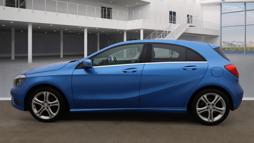 Used Mercedes-Benz A-Class 2015 for sale - 76037875: Photo 11