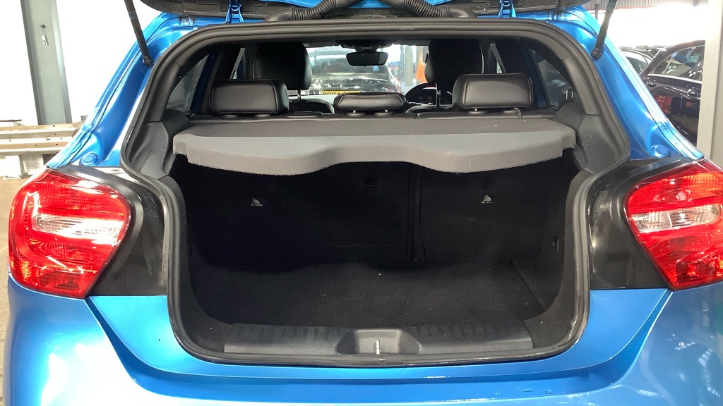 Used Mercedes-Benz A-Class 2015 for sale - 76037875: Photo 9