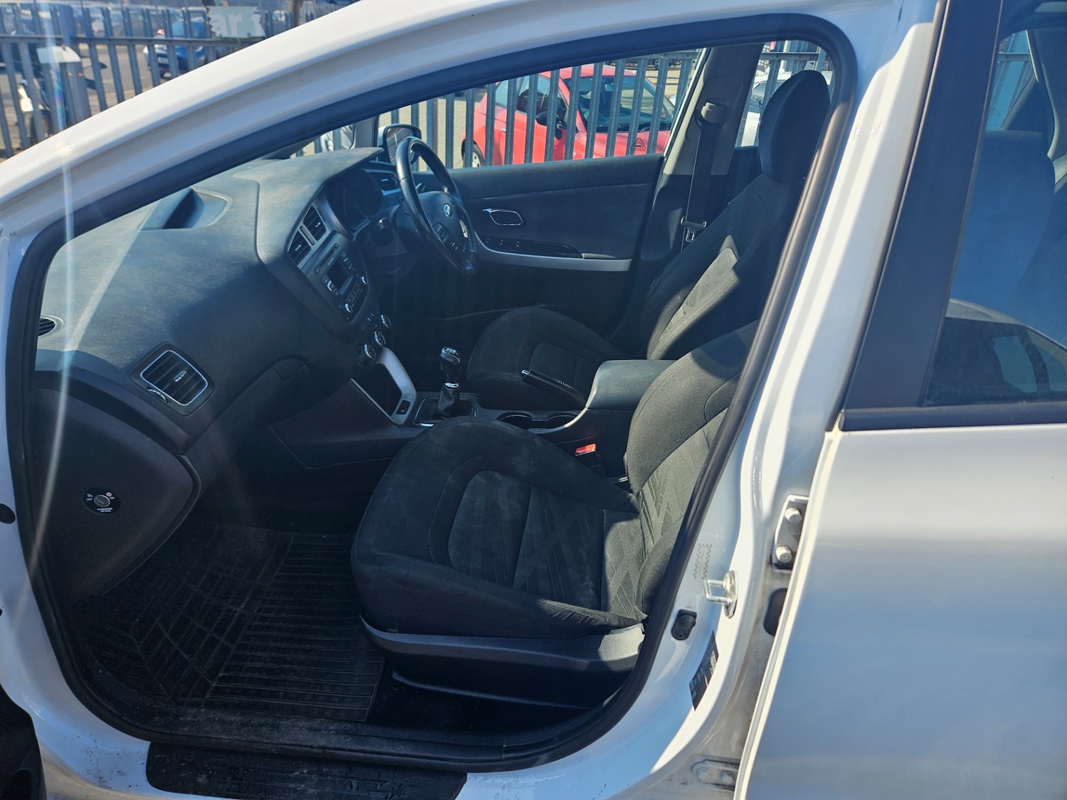 Used Kia Ceed 2014 for sale - 77950726: Photo 5