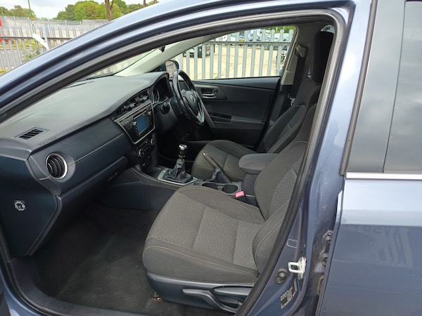 Used Toyota Auris 2015 for sale - 74813311: Photo 6