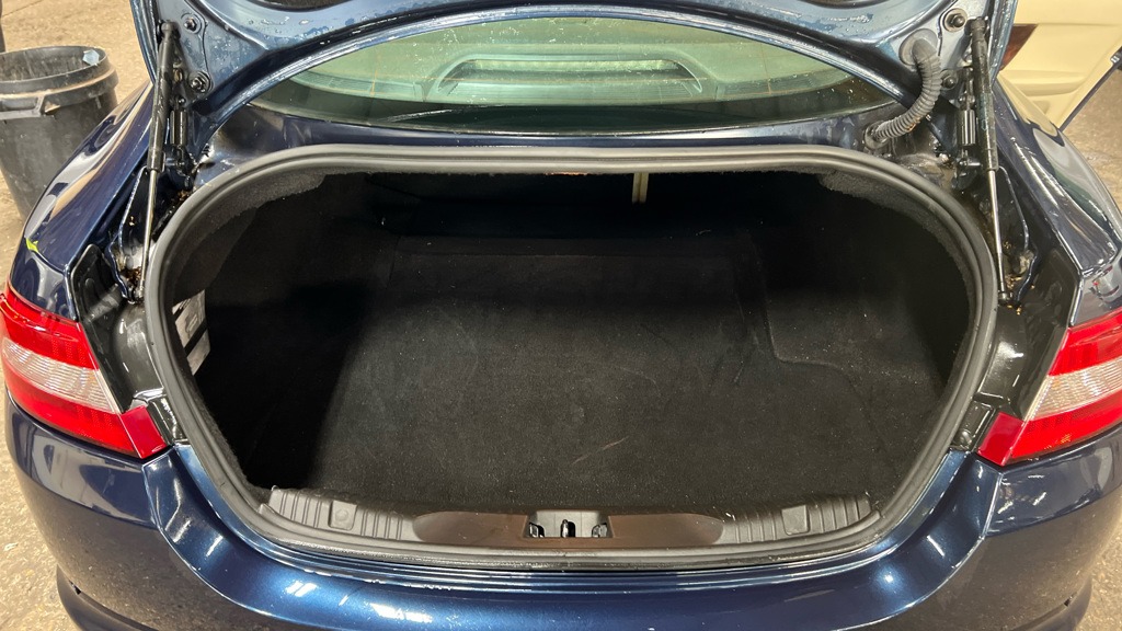 Used Jaguar XF 2010 for sale - 77336323: Photo 8