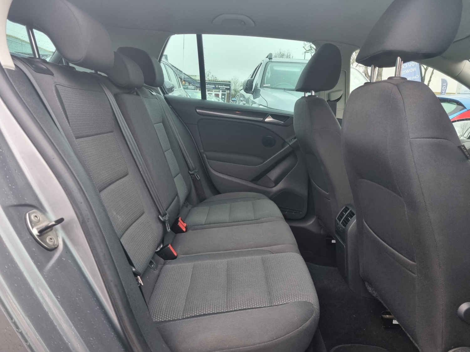 Used Volkswagen Golf 2010 for sale - 77461410: Photo 11