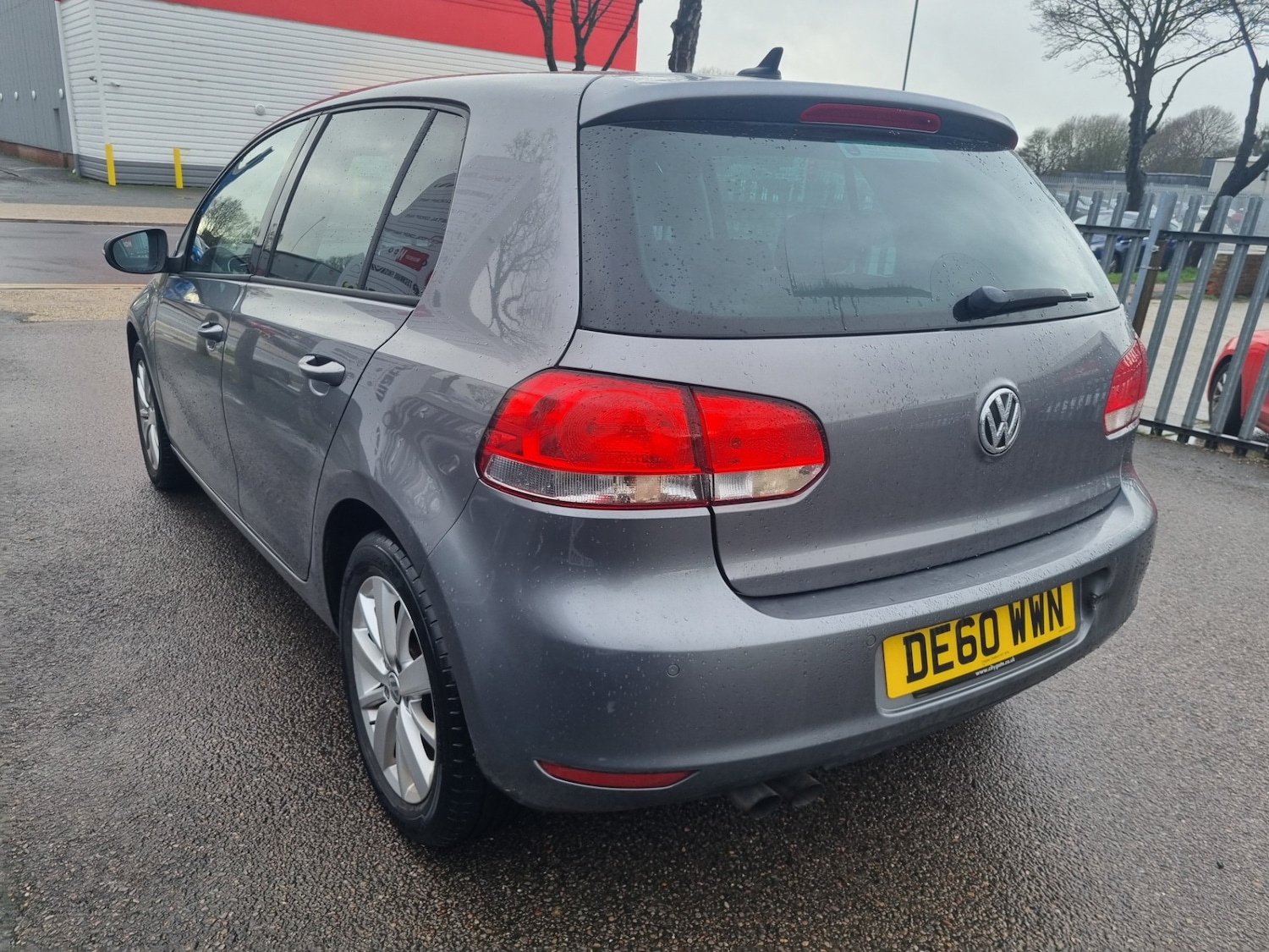 Used Volkswagen Golf 2010 for sale - 77461410: Photo 2