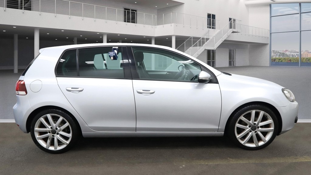Used Volkswagen Golf 2011 for sale - 77973574: Photo 9