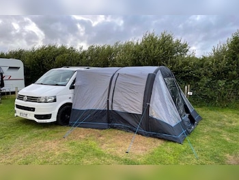 Used Volkswagen Transporter 2013 for sale - 79367509: Photo