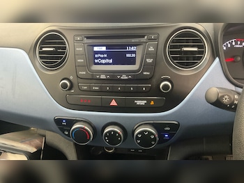 Used Hyundai i10 2016 for sale - 79367495: Photo