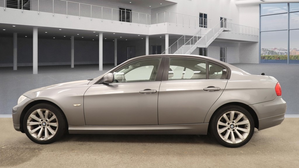 Used BMW 3 Series 2011 for sale - 76322567: Photo 10
