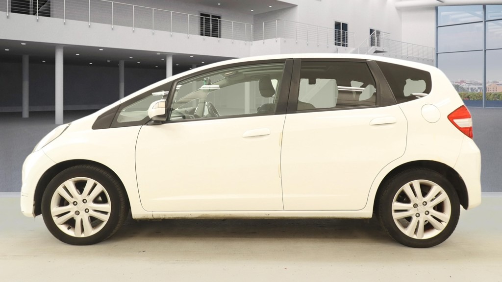 Used Honda Jazz 2013 for sale - 77983974: Photo 9