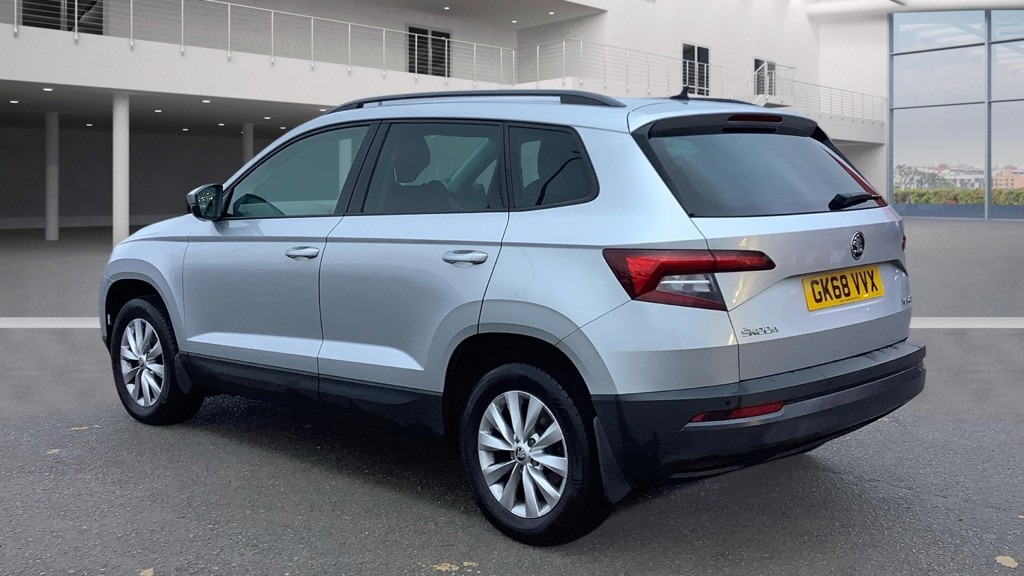 Used Skoda Karoq 2018 for sale - 77459877: Photo 2