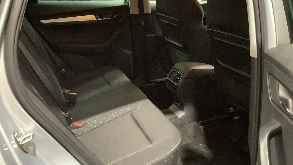 Used Skoda Karoq 2018 for sale - 77459877: Photo 8