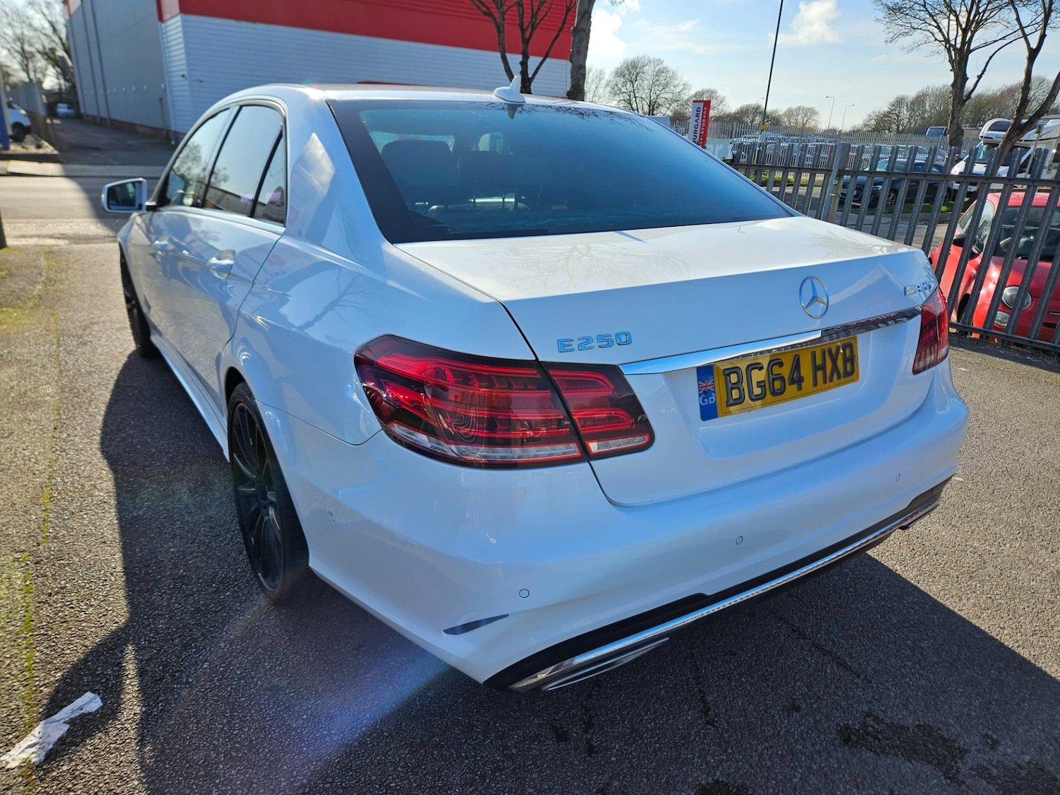 Used Mercedes-Benz E Class 2014 for sale - 77651721: Photo 5