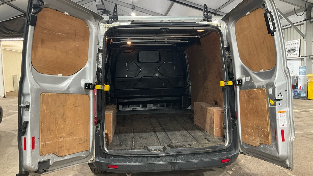 Used Ford Transit Custom 2017 for sale - 76576620: Photo 8