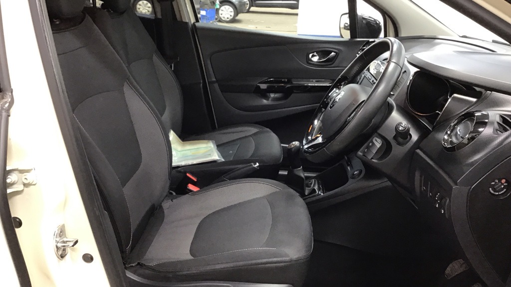 Used Renault Captur 2016 for sale - 77137354: Photo 3