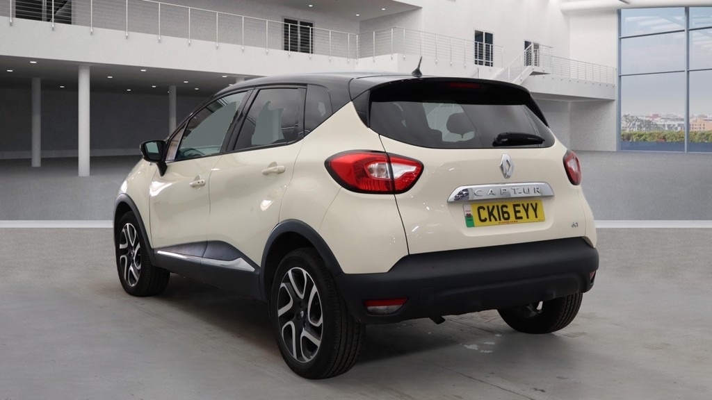 Used Renault Captur 2016 for sale - 77137354: Photo 5