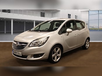 2014 (64) - 1.4i 16V Tech Line 5dr