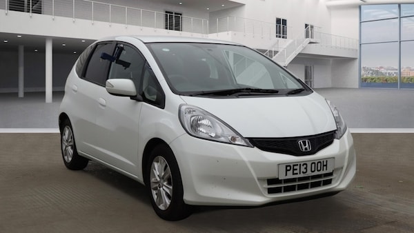 Used Honda Jazz 2013 for sale - 76243261: Photo 6
