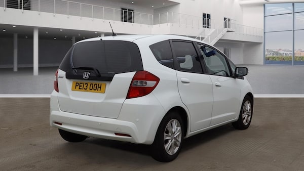 Used Honda Jazz 2013 for sale - 76243261: Photo 7