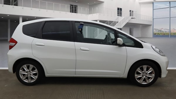 Used Honda Jazz 2013 for sale - 76243261: Photo 8