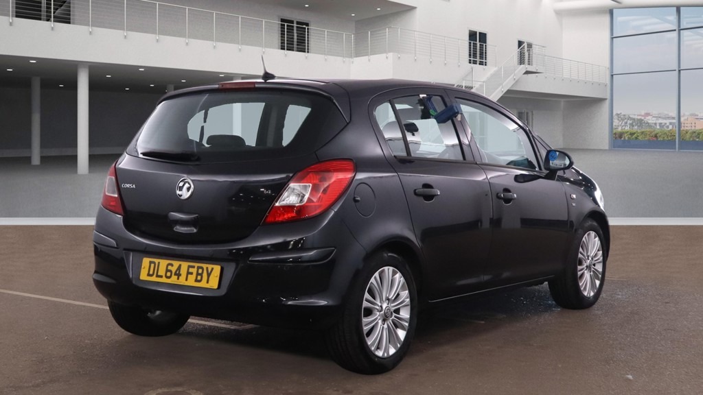 Used Vauxhall Corsa 2015 for sale - 77024124: Photo 2