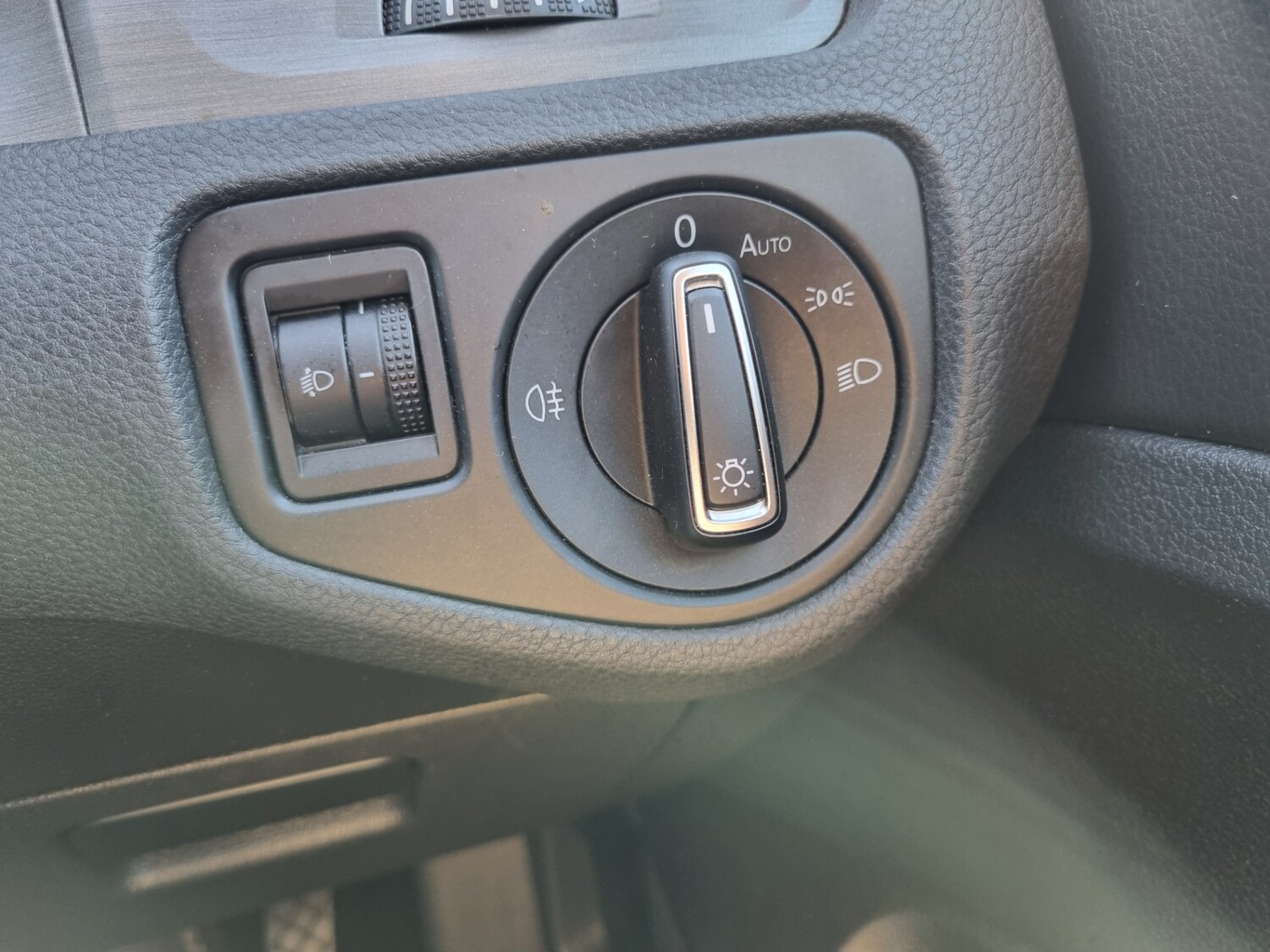 Used Volkswagen Golf 2013 for sale - 75797521: Photo 19