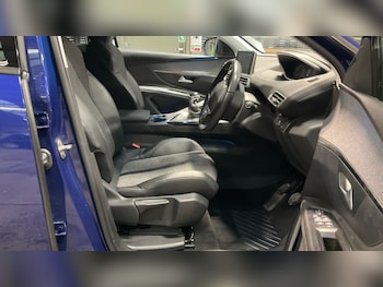 Used Peugeot 3008 2017 for sale - 76384243: Photo