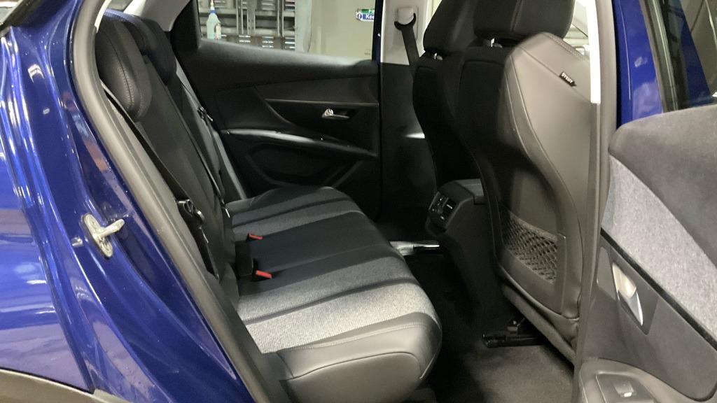Used Peugeot 3008 2017 for sale - 76384243: Photo 6