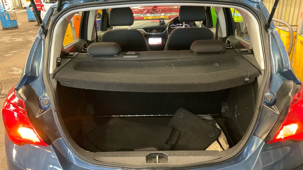 Used Vauxhall Corsa 2015 for sale - 77148176: Photo 8