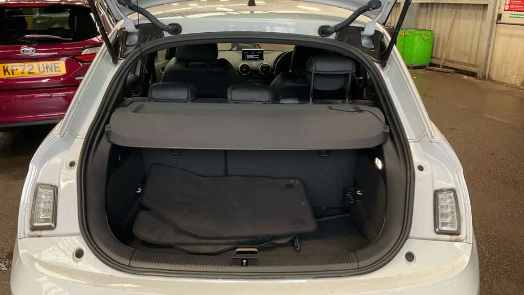 Used Audi A1 2017 for sale - 76221963: Photo 9